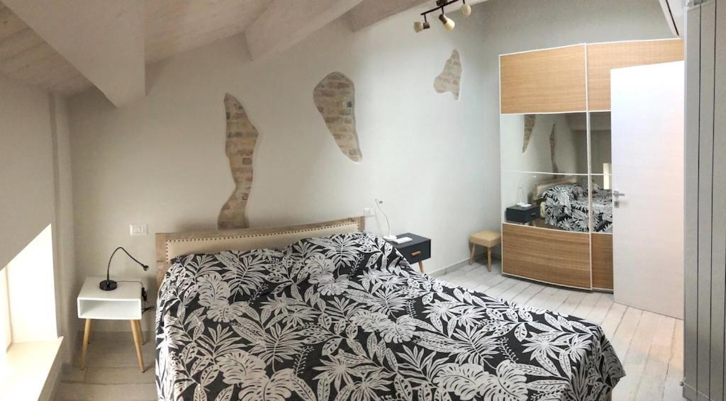 B&B Loft Edel Beach Чивитанова-Марке Экстерьер фото